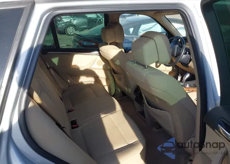 2011 BMW X5 xDrive35I/xDrive35I Premium/xDrive35I Sport Activity z USA, uszkodzony, nr VIN 5UXZV4C51BL741538